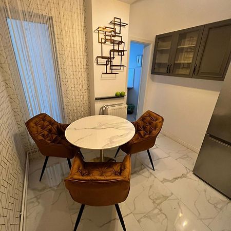 The Artist - Ultracentral Designer Apartment บูคาเรสต์ ภายนอก รูปภาพ